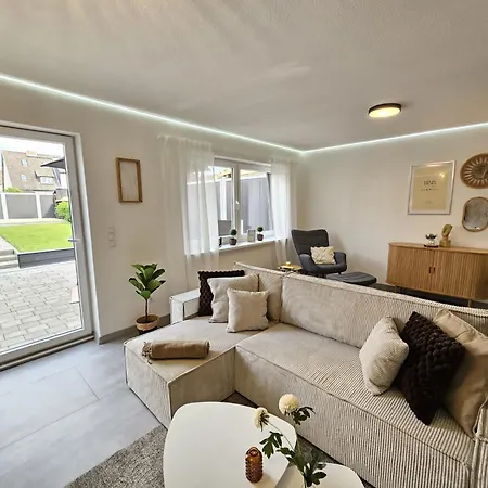 Am Stadtpark, 3 Schlafzimmer, Wozi Mit Bett Und Schalfsofa,businesswohnung, Monteurezimmer *