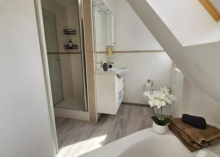 Casa vacanze Am Stadtpark, 3 Schlafzimmer, Wozi Mit Bett Und Schalfsofa,businesswohnung, Monteurezimmer