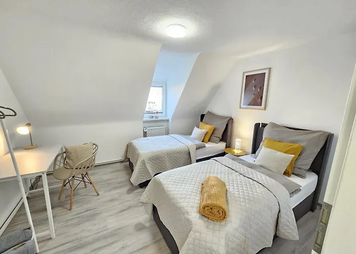 Casa vacanze Am Stadtpark, 3 Schlafzimmer, Wozi Mit Bett Und Schalfsofa,businesswohnung, Monteurezimmer Salzgitter